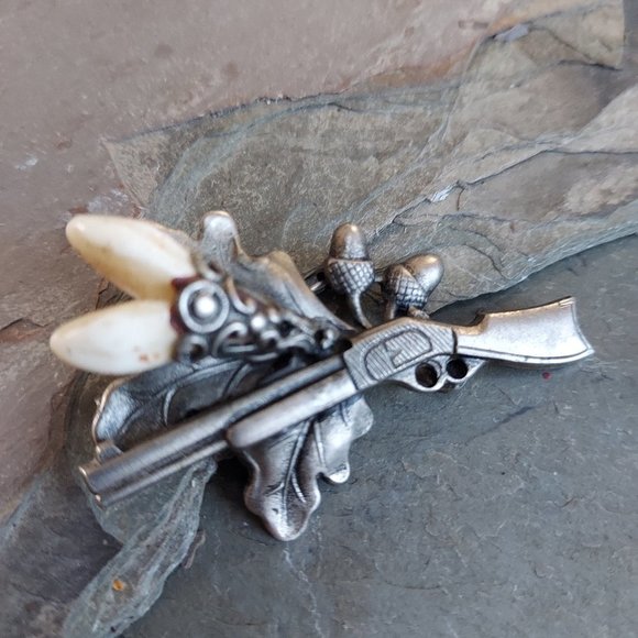 Vintage german hunting Other Hunting Hat Pin Antique German Hunt Brooch Rifle Acorns Roe